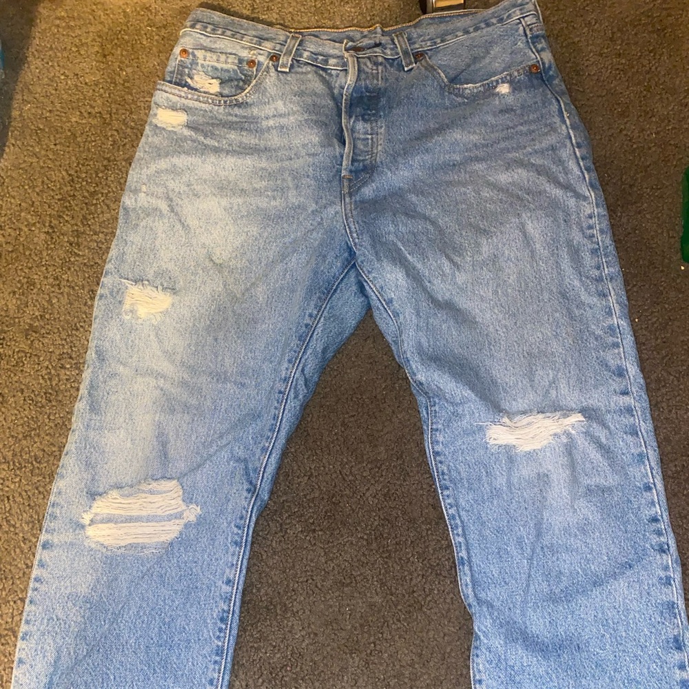 Women’s Levi Jeans